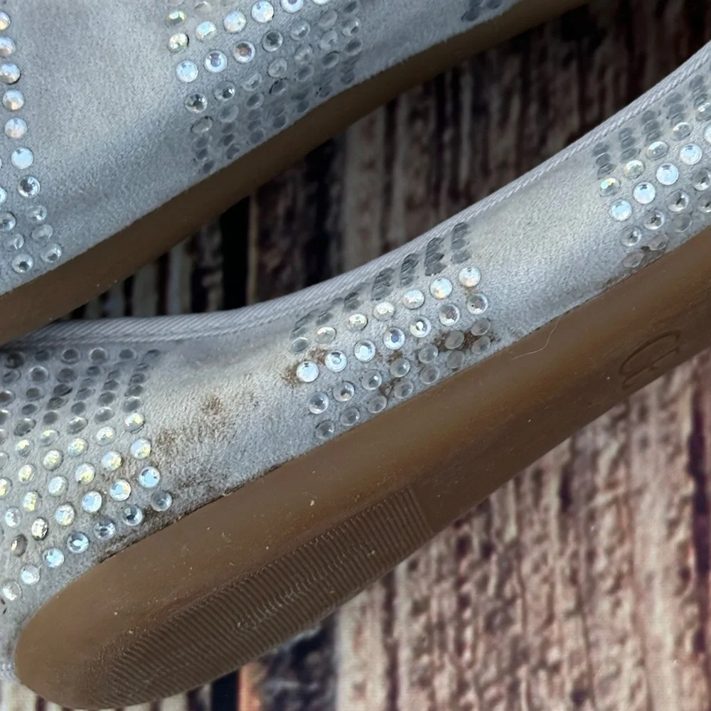 Elegant Gray Girls Flats